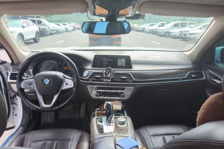 Used BMW 7 Series 2016 730Li Leading Model Center Console