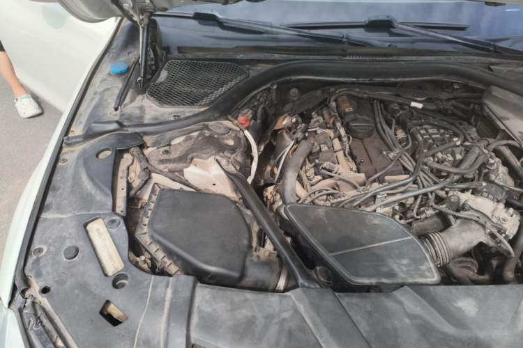 Used BMW 7 Series 2016 730Li Leading Model Engine Bay Right