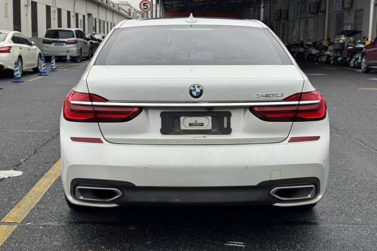 Used BMW 7 Series 2016 740Li Luxury Edition Exterior 3