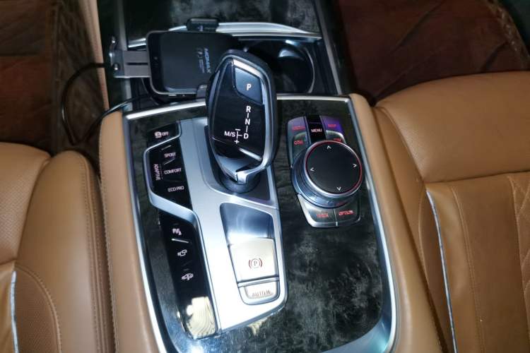 Used BMW 7 Series 2016 730Li Luxury Model Gear Lever