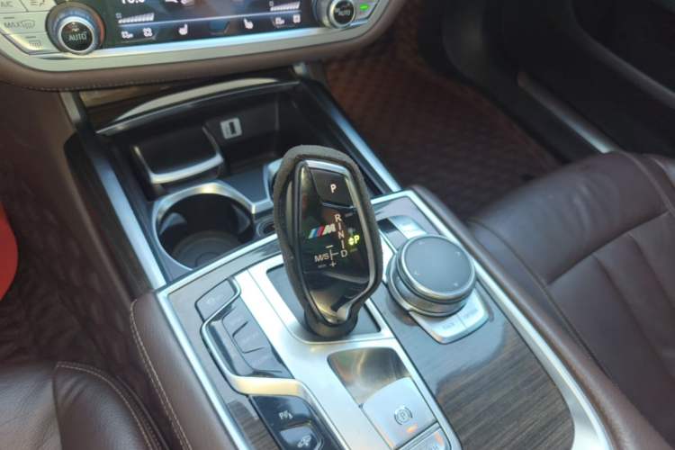 Used BMW 7 Series 2016 730Li Leading Model Gear Lever