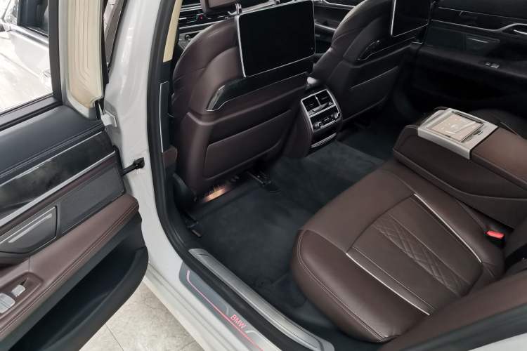 Used BMW 7 Series 2016 740Li Luxury Edition Interior 10