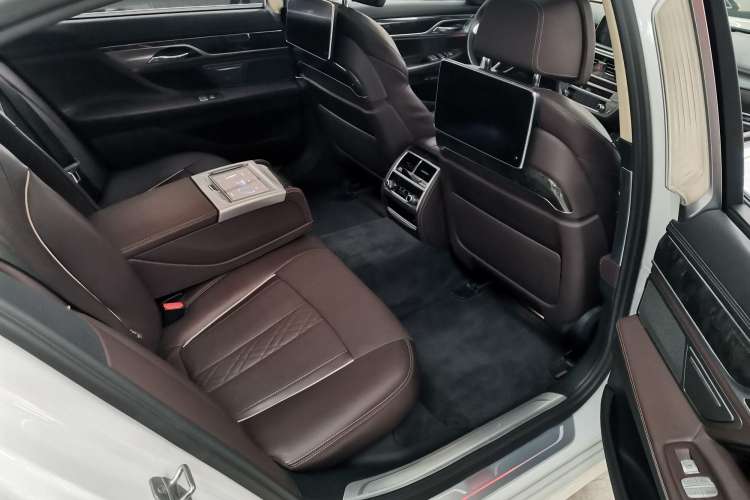 Used BMW 7 Series 2016 740Li Luxury Edition Interior 14