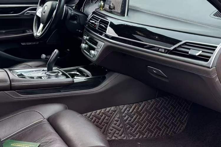 Used BMW 7 Series 2016 740Li Luxury Edition Interior 4