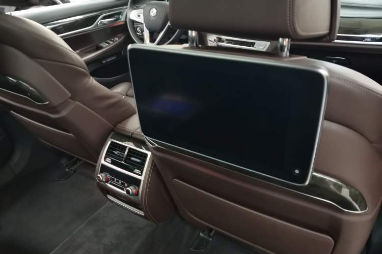 Used BMW 7 Series 2016 740Li Luxury Edition Interior 6