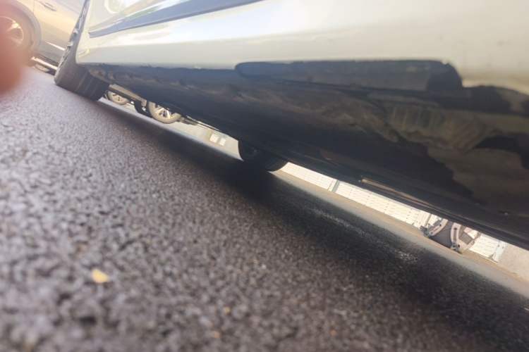 Used BMW 7 Series 2016 730Li Leading Model Right Side Sill