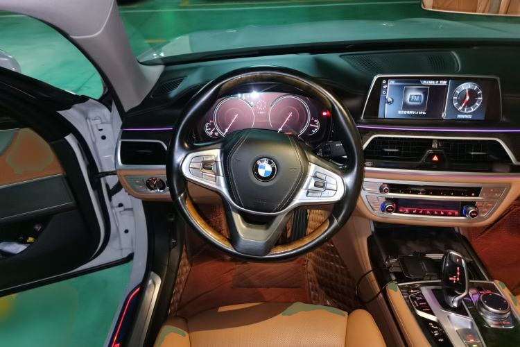 Used BMW 7 Series 2016 730Li Luxury Model Steering Wheel