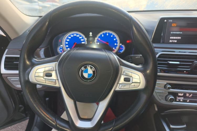 Used BMW 7 Series 2016 730Li Leading Model Steering Wheel