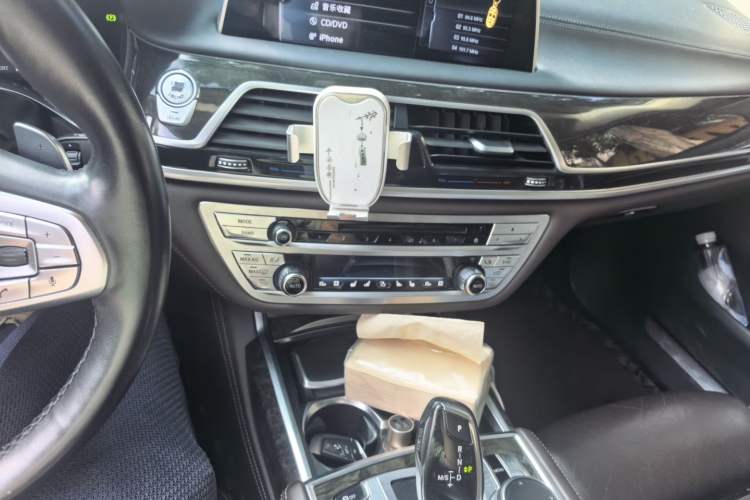 Used BMW 7 Series 2016 730Li Leading Model Audio And AC Panel