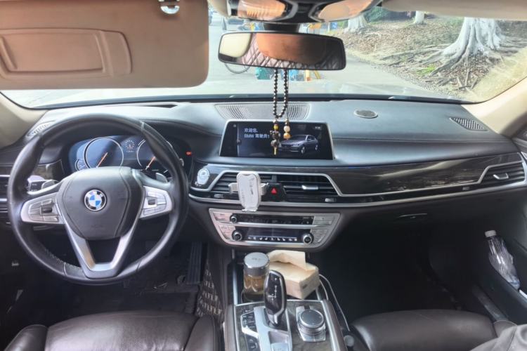 Used BMW 7 Series 2016 730Li Leading Model Center Console