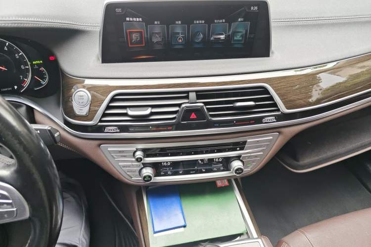 Used BMW 7 Series 2017 730Li Leading Model Audio And AC Panel