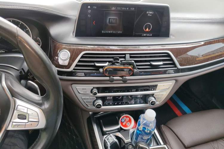 Used BMW 7 Series 2017 740Li xDrive Luxury Edition Audio And AC Panel