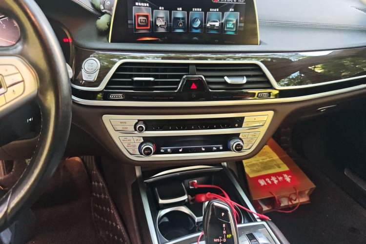 Used BMW 7 Series 2017 730Li Leading Model Audio And AC Panel