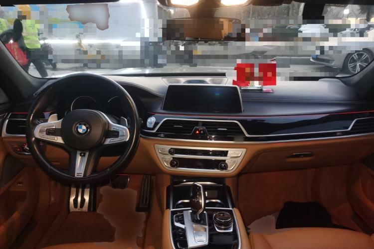 Used BMW 7 Series 2017 M760Li xDrive Center Console