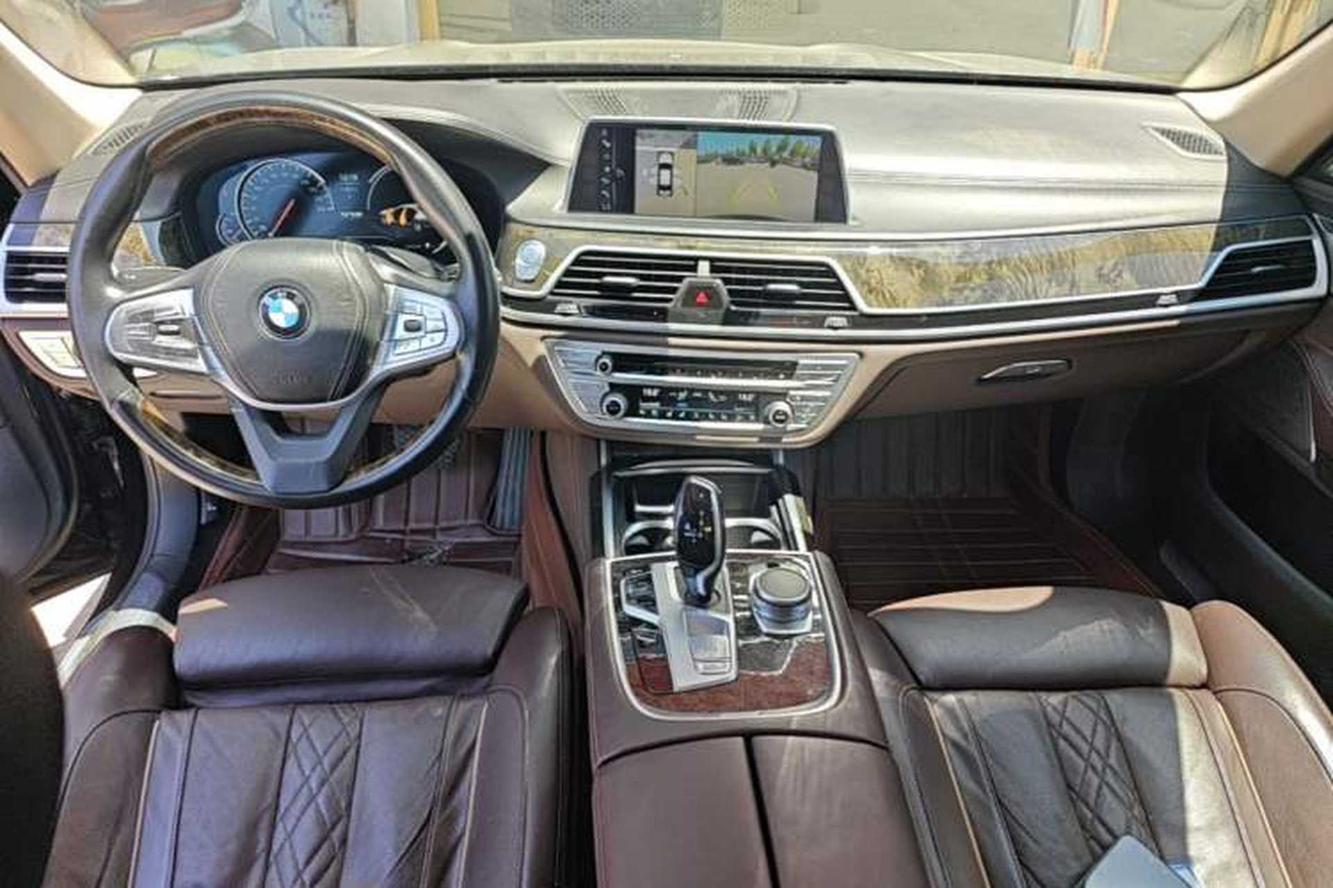 Used BMW 7 Series 2017 730Li Luxury Model Center Console