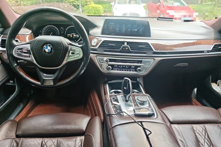 Used BMW 7 Series 2017 740Li xDrive Luxury Edition Center Console