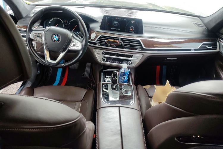 Used BMW 7 Series 2017 740Li xDrive Luxury Edition Center Console