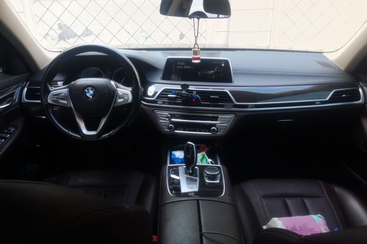 Used BMW 7 Series 2017 730Li Leading Model Center Console