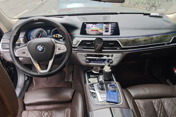 Used BMW 7 Series 2017 740Li Luxury Edition Center Console