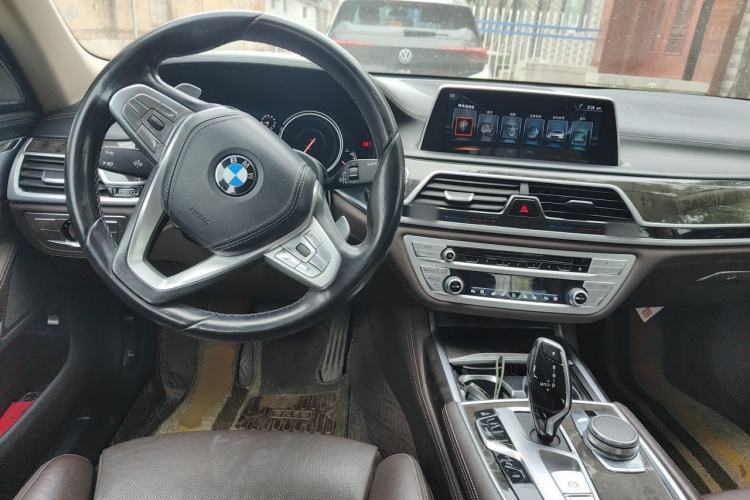 Used BMW 7 Series 2017 740Li Luxury Edition Center Console