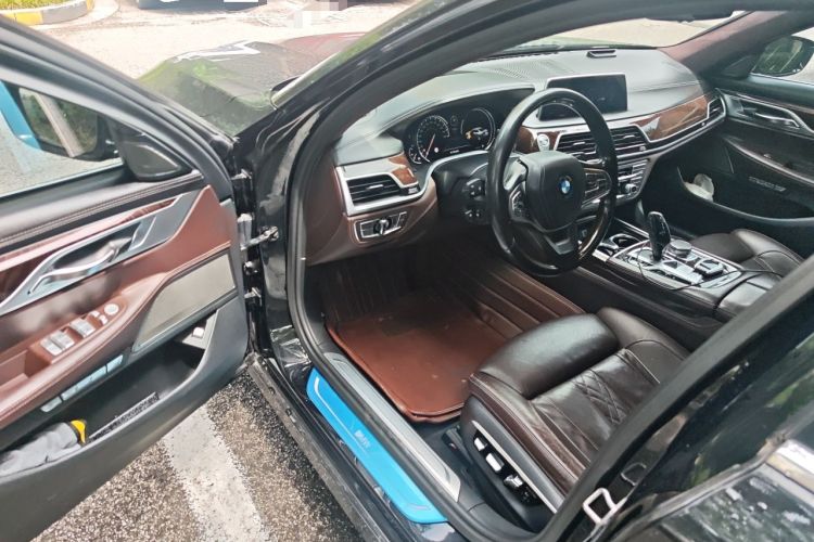 Used BMW 7 Series 2017 740Li xDrive Luxury Edition Driver Seat