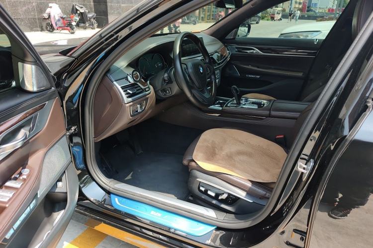 Used BMW 7 Series 2017 740Li xDrive Luxury Edition Driver Seat