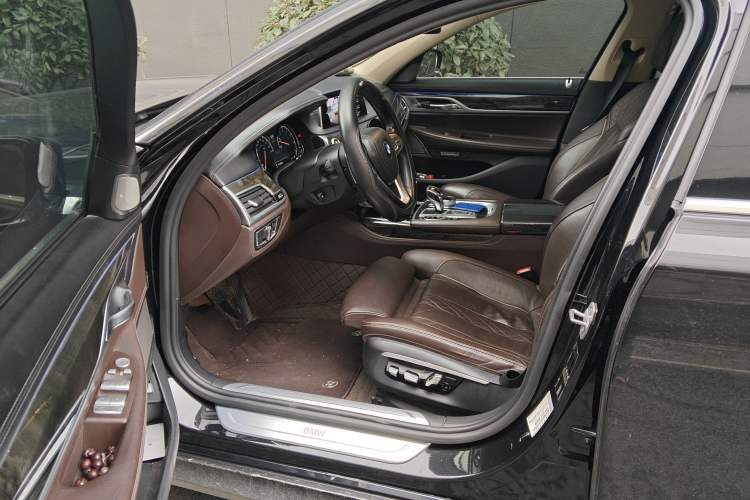 Used BMW 7 Series 2017 740Li Luxury Edition Driver Seat