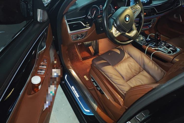 Used BMW 7 Series 2017 750Li xDrive Personalized Custom Edition Four-Seater Driver Seat