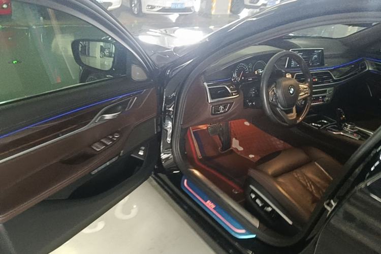 Used BMW 7 Series 2017 740Li xDrive Luxury Edition Driver Seat