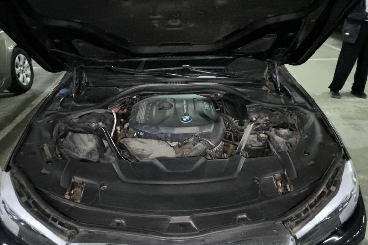 Used BMW 7 Series 2017 730Li Leading Model Engine Bay