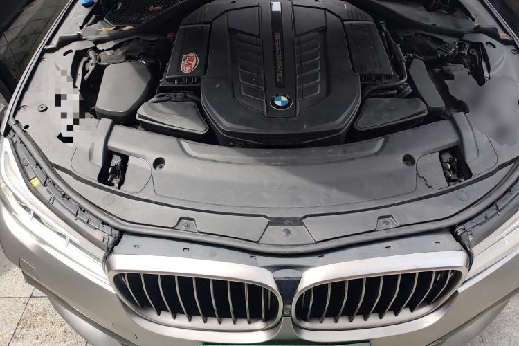Used BMW 7 Series 2017 M760Li xDrive Engine Bay