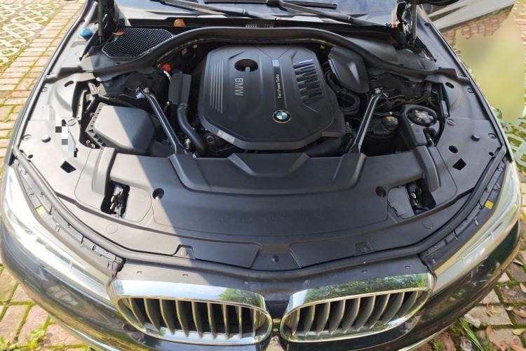 Used BMW 7 Series 2017 740Li xDrive Personalized Custom Edition Engine Bay