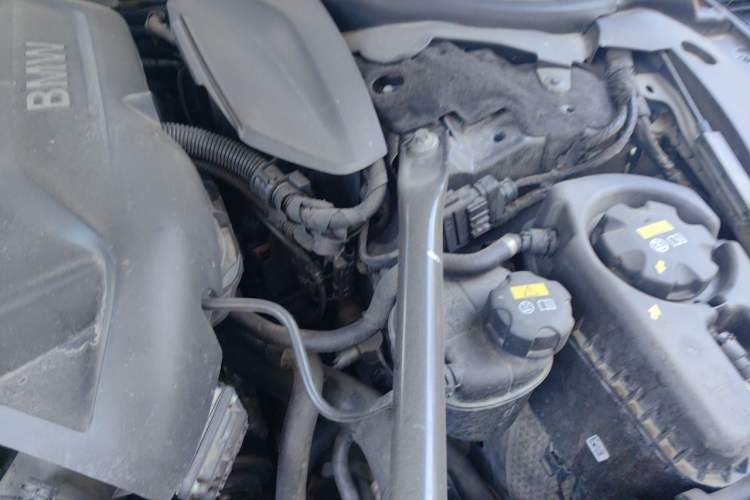 Used BMW 7 Series 2017 730Li Leading Model Engine Bay Left