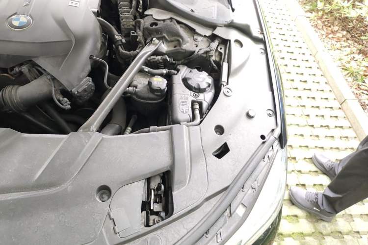 Used BMW 7 Series 2017 730Li Leading Model Engine Bay Left