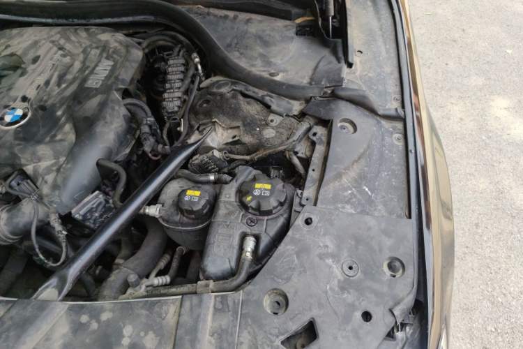 Used BMW 7 Series 2017 730Li Luxury Model Engine Bay Left