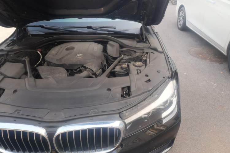 Used BMW 7 Series 2017 730Li Leading Model Engine Bay Left