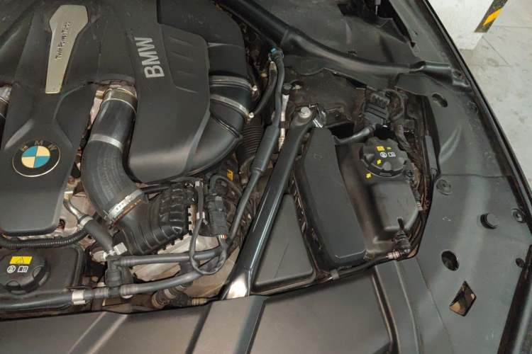 Used BMW 7 Series 2017 750Li xDrive Personalized Custom Edition Four-Seater Engine Bay Left