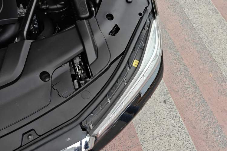 Used BMW 7 Series 2017 740Li xDrive Luxury Edition Engine Bay Left