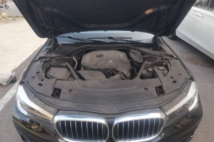 Used BMW 7 Series 2017 730Li Leading Model Engine Bay