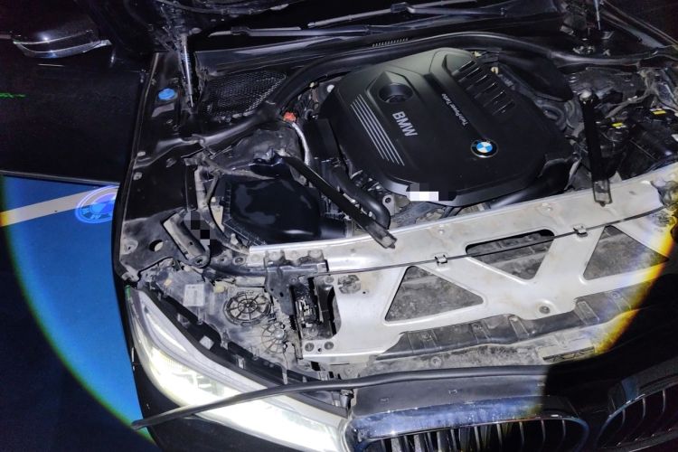 Used BMW 7 Series 2017 740Li Luxury Edition Engine Bay Right