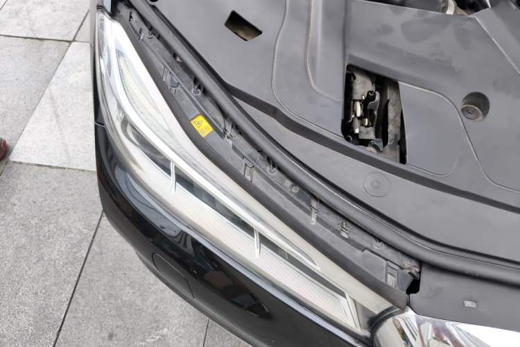 Used BMW 7 Series 2017 740Li xDrive Luxury Edition Engine Bay Right