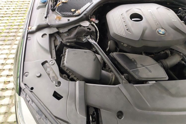 Used BMW 7 Series 2017 730Li Leading Model Engine Bay Right