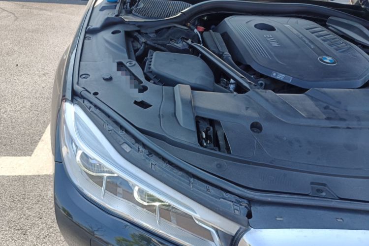 Used BMW 7 Series 2017 740Li Luxury Edition Engine Bay Right