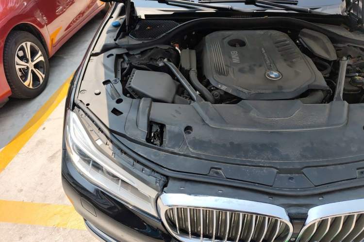 Used BMW 7 Series 2017 740Li xDrive Luxury Edition Engine Bay Right