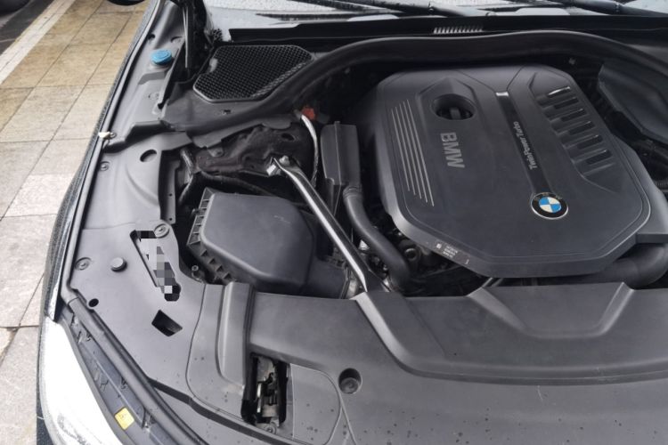 Used BMW 7 Series 2017 740Li xDrive Luxury Edition Engine Bay Right