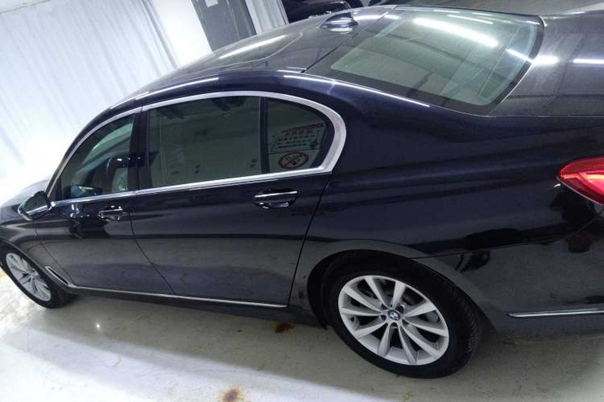 Used BMW 7 Series 2017 730Li Luxury Model Exterior 3