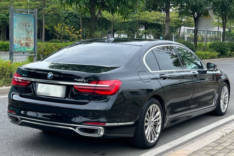 Used BMW 7 Series 2017 740Li Luxury Edition Exterior 4