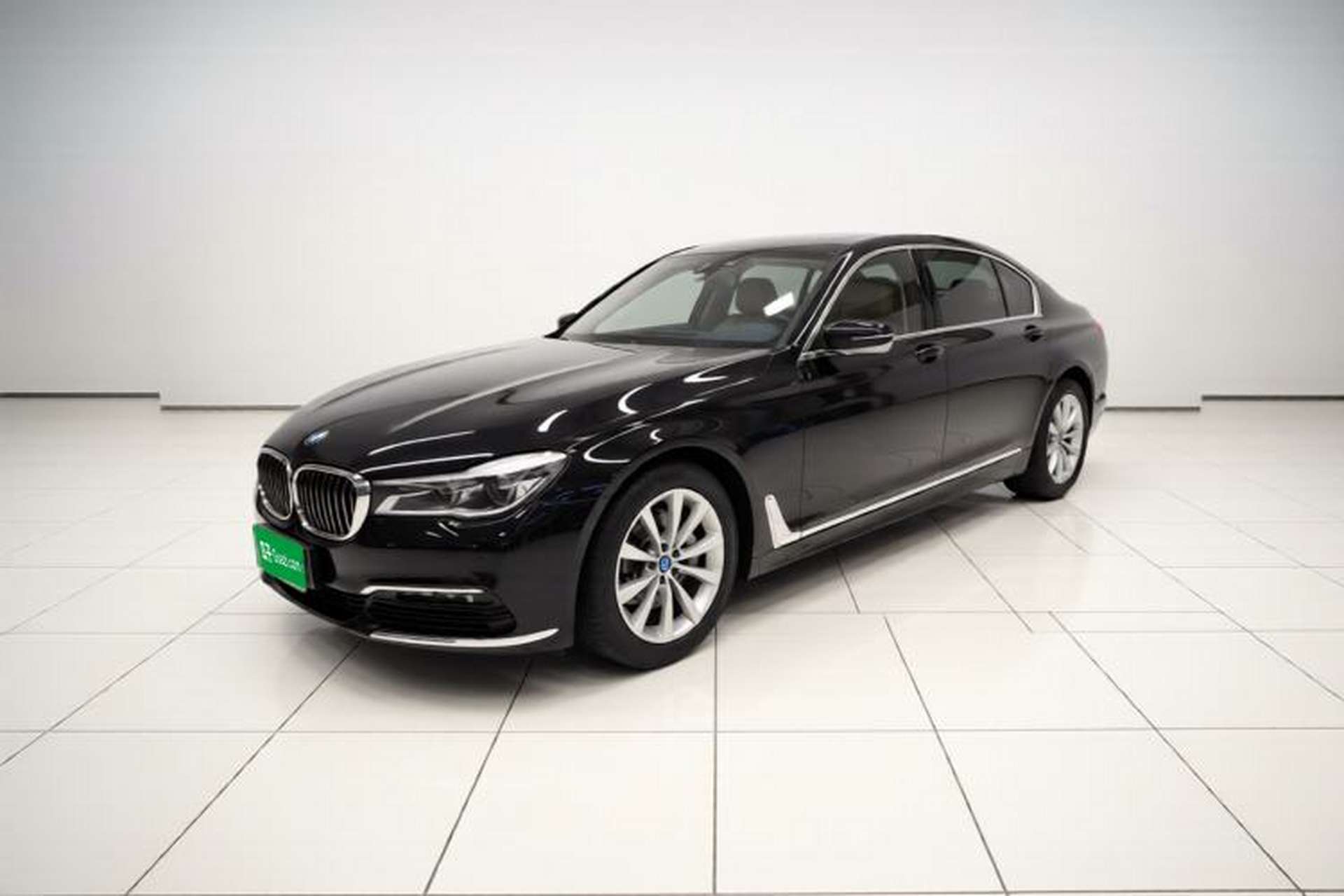 Used BMW 7 Series 2017 730Li Luxury Model Front Left 45 Deg