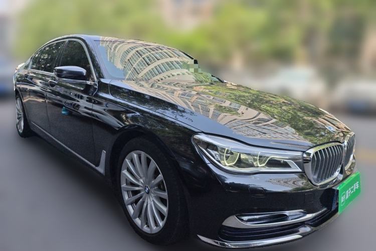 Used BMW 7 Series 2017 740Li Luxury Edition Front Right 45 Deg