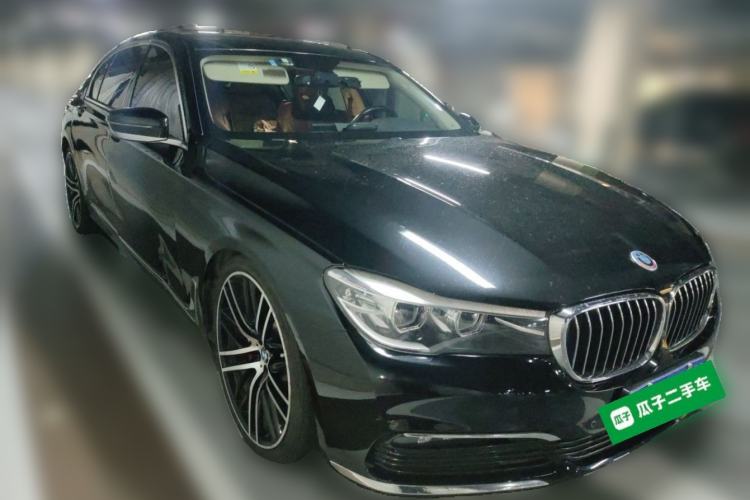Used BMW 7 Series 2017 730Li Leading Model Front Right 45 Deg
